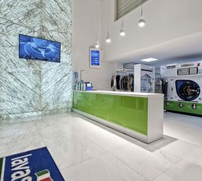 Lavasecco Lavanderia Premium photo 2