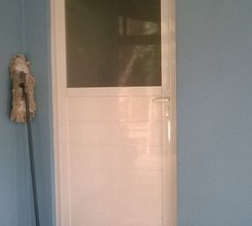 PORTA EM LAMBRI COM VIDRO