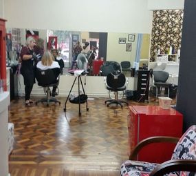 Saloon M Equipe da Beleza