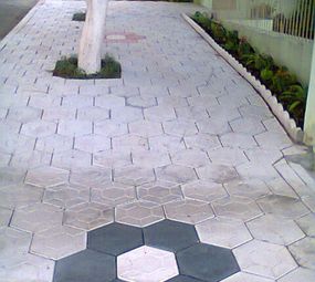 calçada com pedras sextavadas cod.fp131